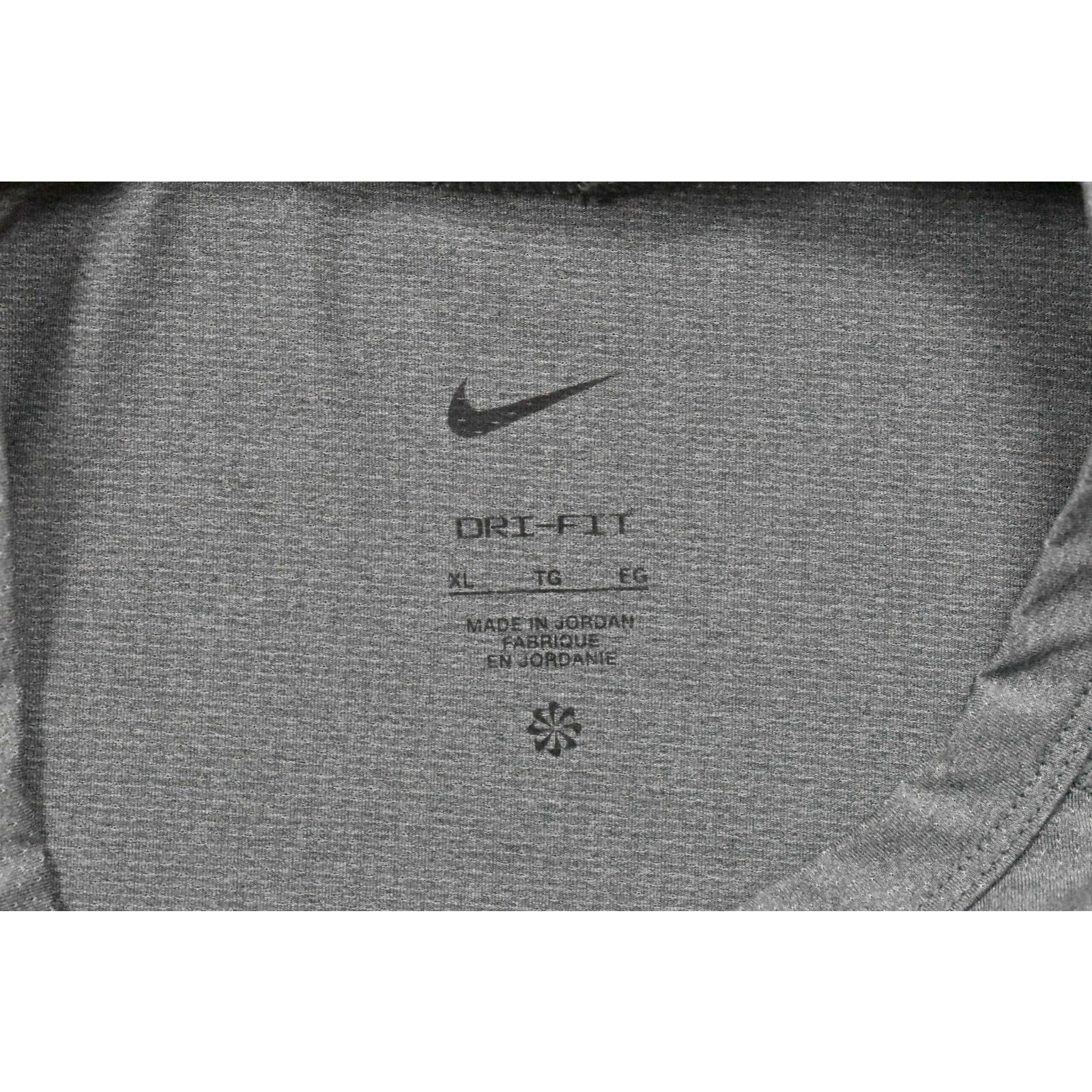 Nike Dri-Fit Men’s XL Gray Short Sleeve Training T-Shirt Activewear Performance