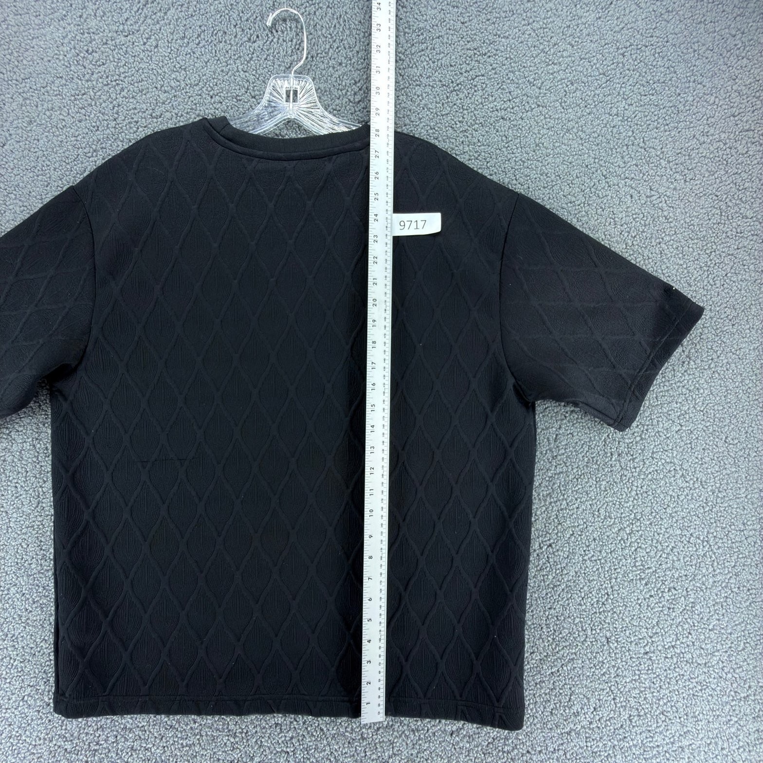 Saints Studio Shirt Mens L Black Textured Diamond Pattern Crew Neck Stretch
