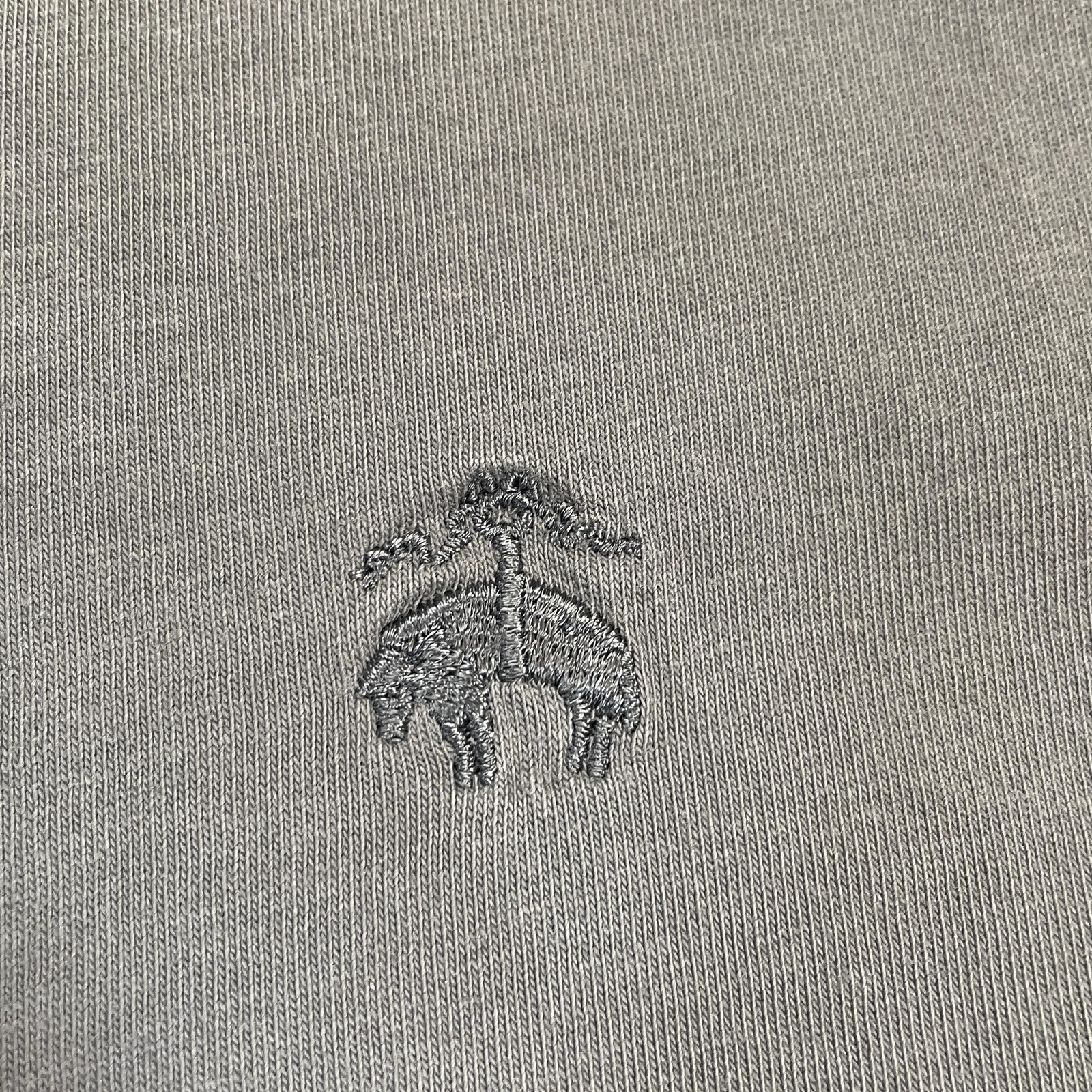 Brooks Brothers Shirt Mens 2XL Gray Long Sleeve Henley Golden Fleece Logo Tee