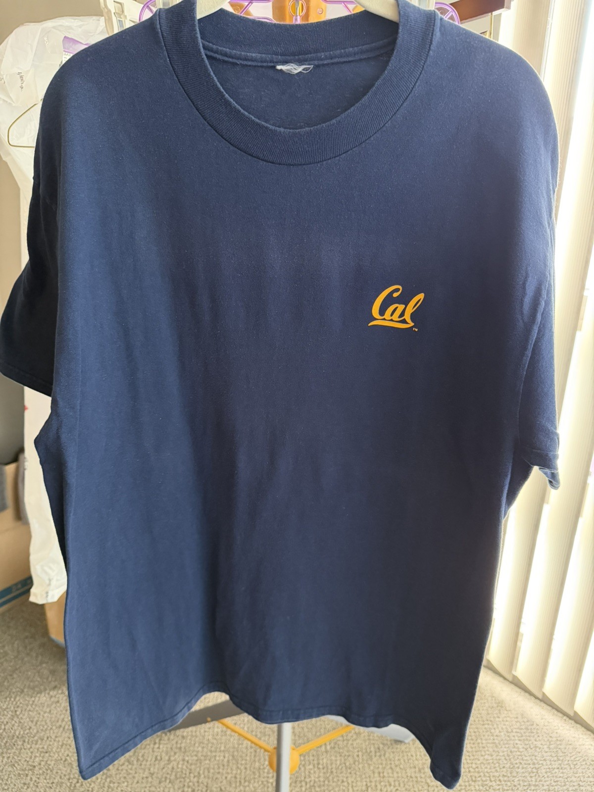 Cal UC Berkeley Navy T-Shirt, Large, XLNT Condition (NOT AVAILABLE ELSEWHERE)
