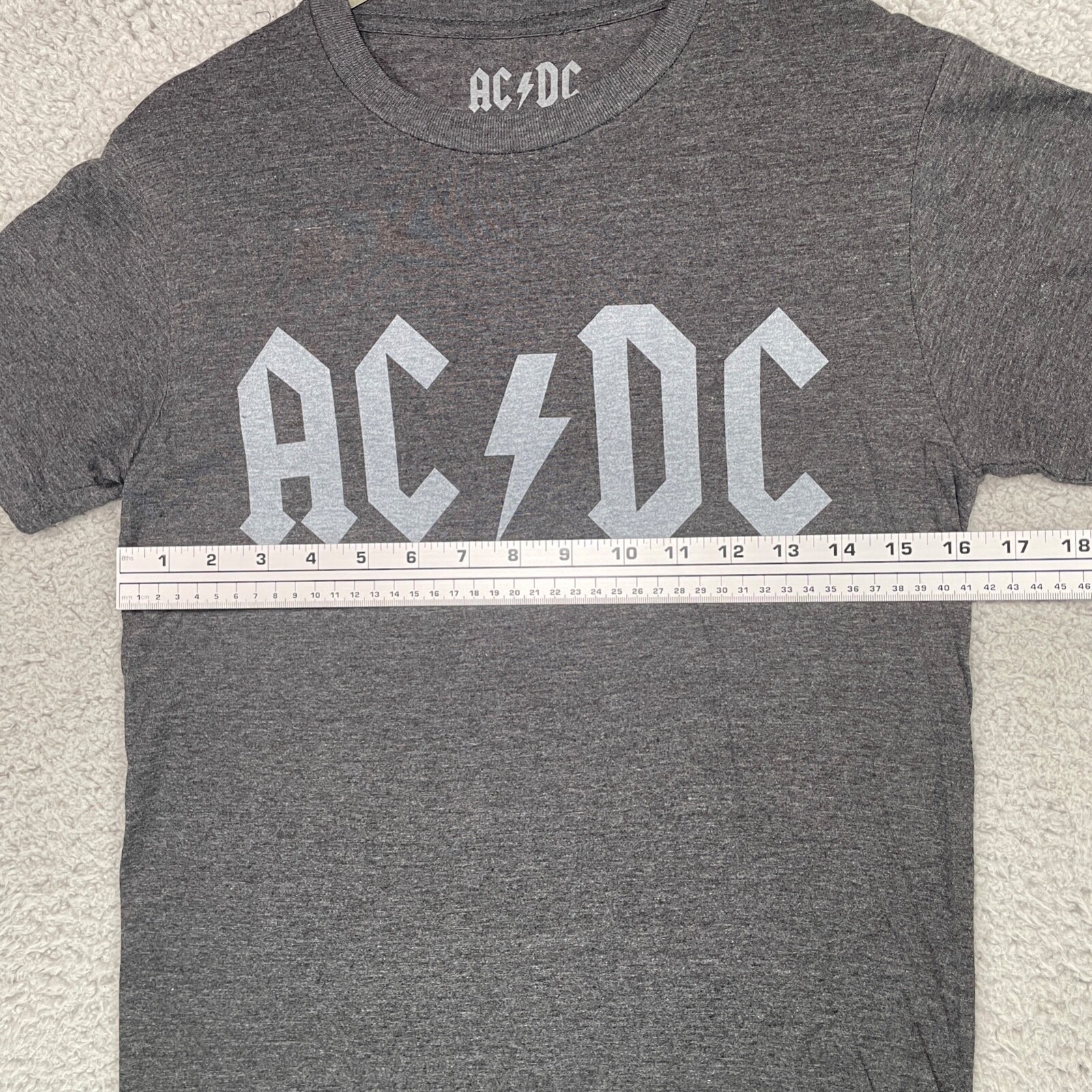 AC/DC Charcoal Gray Concert Band Rock 100% Cotton T Shirt Mens Size Small ACDC