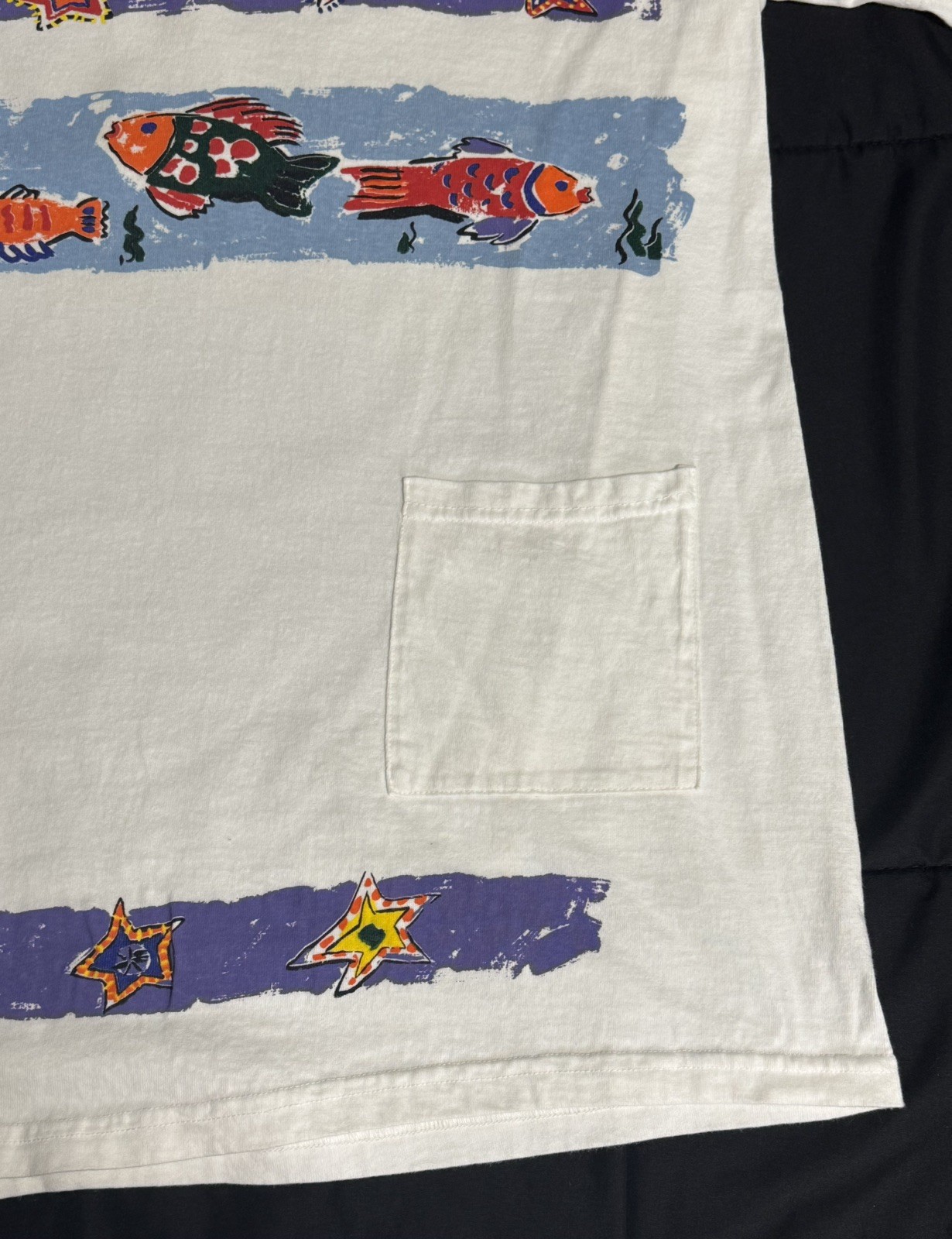 VINTAGE 90s Colorful Aquarium Fish Art Beach, Pocket T-shirt ONE SIZE