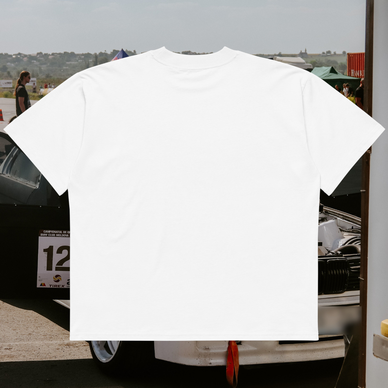 Vintage 90s Gulf Racing Porsche 956 T-Shirt White Oversized Sports Car Cotton