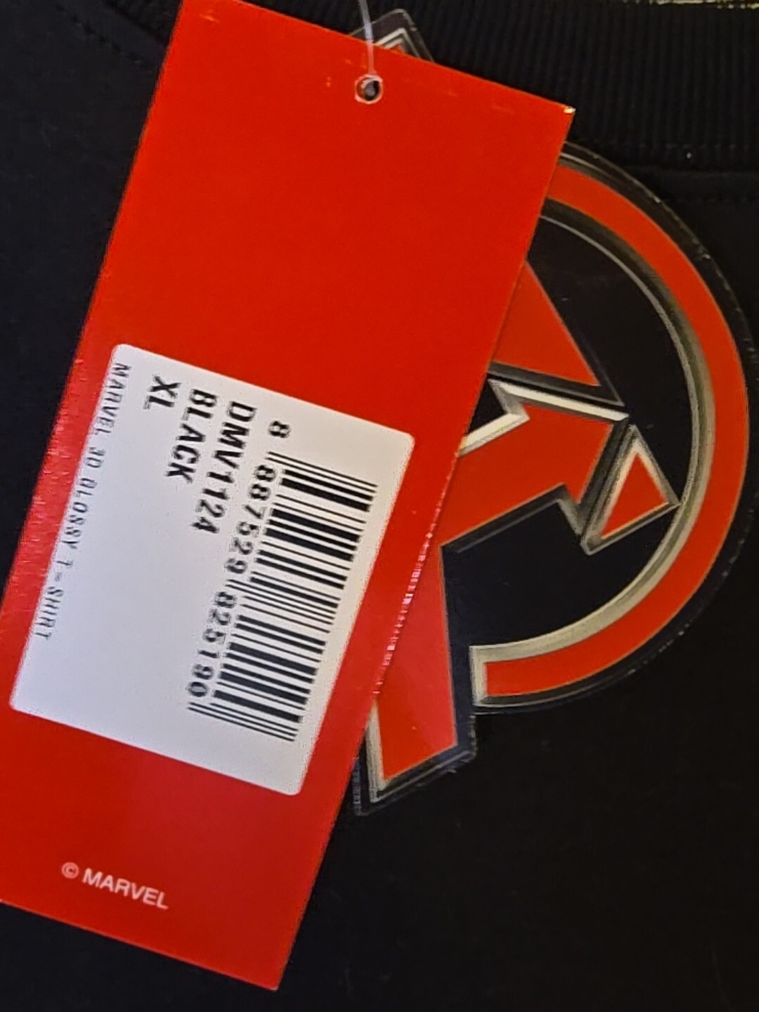 Marvel Men’s T shirt Size XL Black Logo Glossy Red New With Tags