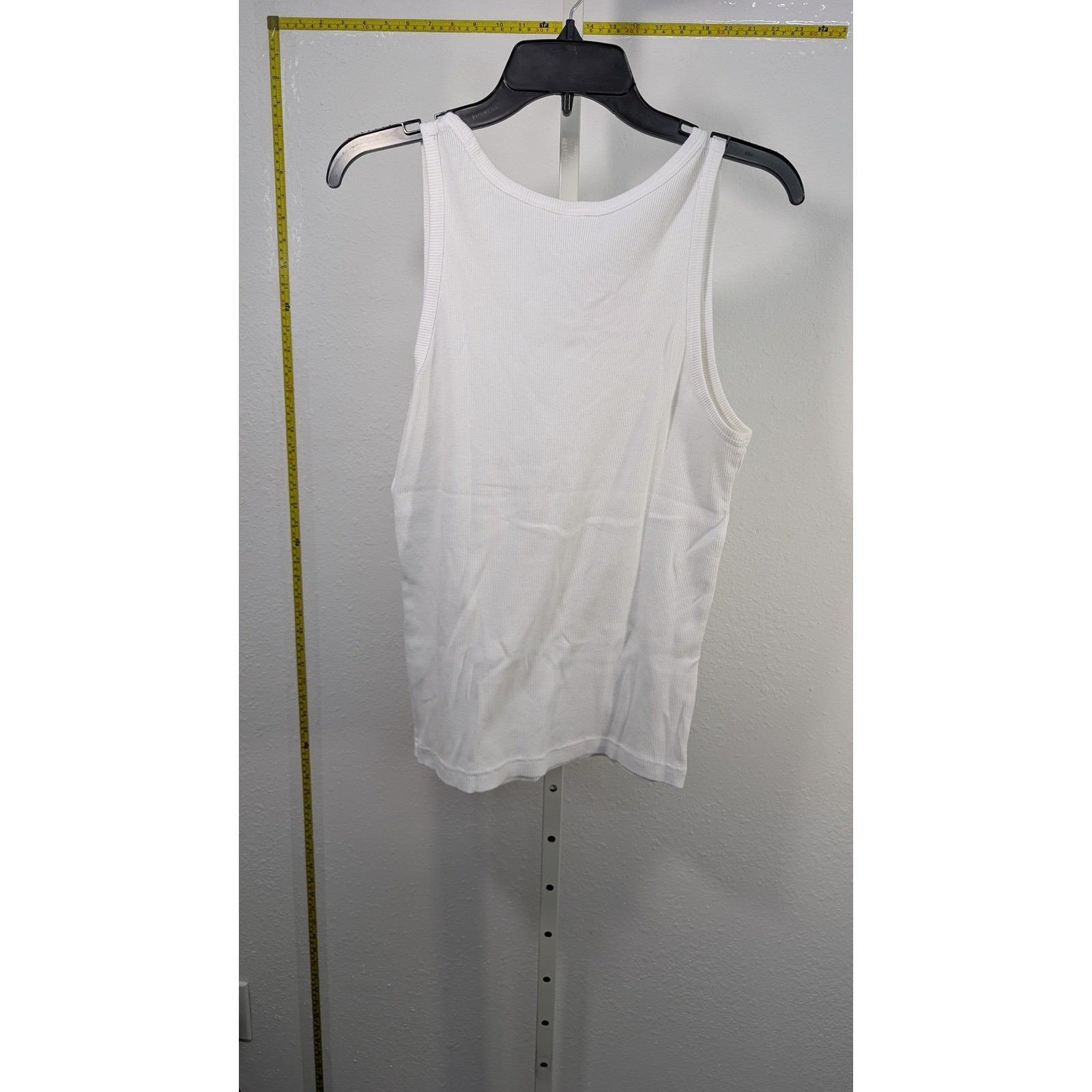 Uniqlo Ribbed Tank Top Mens Small White Scoop Neck Basic Cotton Blend Undershirt