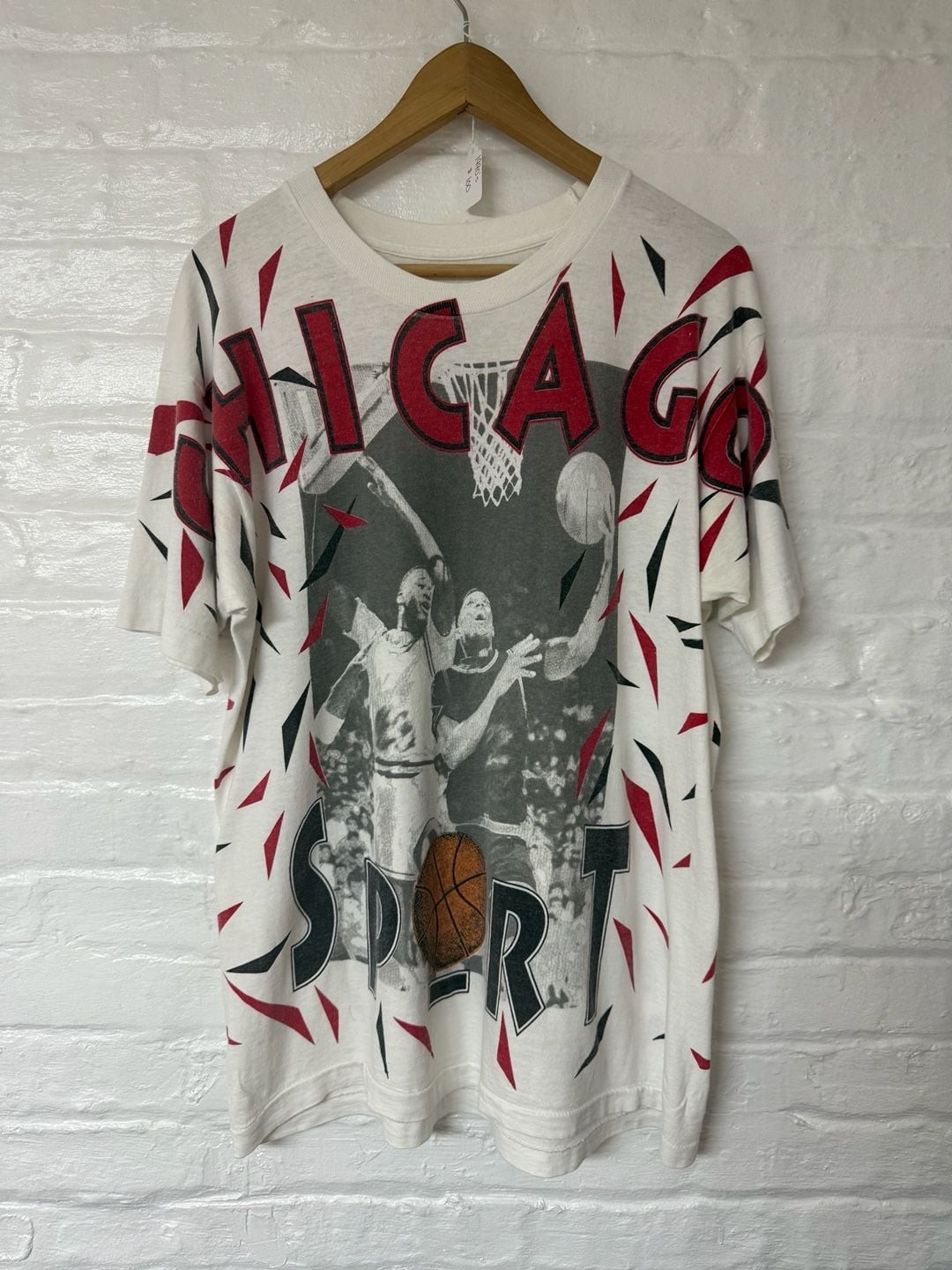 Vintage 90s Michael Jordan Magic Johnson Chicago Sport All Over Print T-Shirt