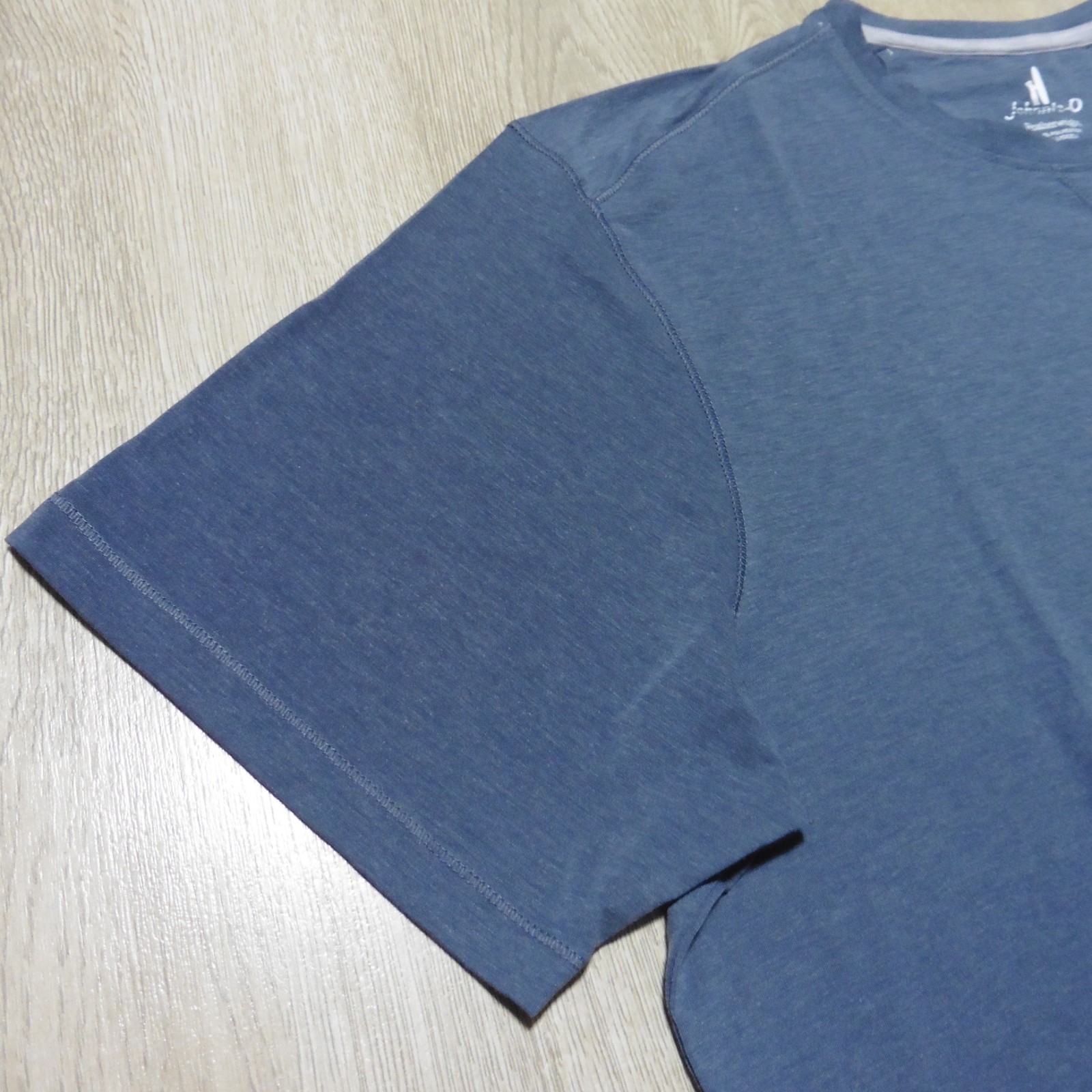 JOHNNIE O Mens L LARGE COURSE T SHIRT PERFORMANCE GOLF SHORT SLEEVE WAKE BLUE