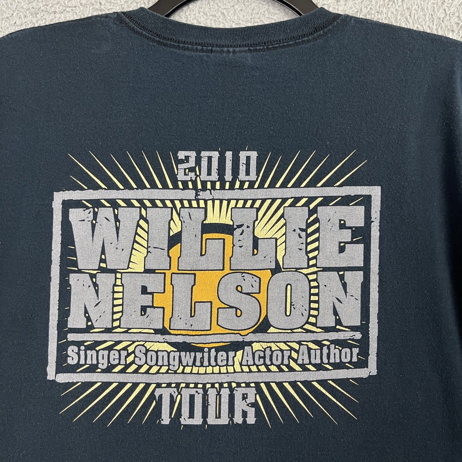 Willie Nelson T Shirt Black Spirit Tour 2010 Adult 2XL 25.75″ PTP Country Music