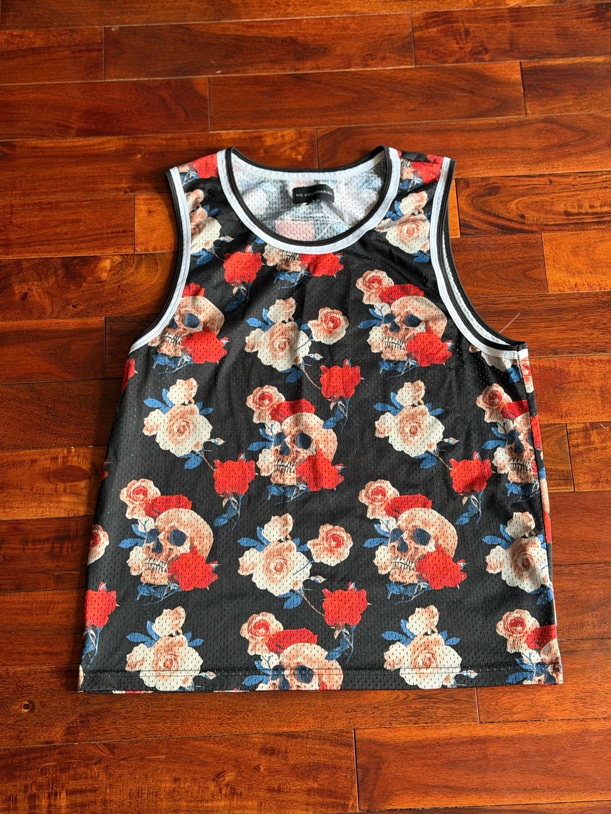Men’s No Boundaries Tank Top Brand New Never Worn Roses And Skulls Design Sz XL