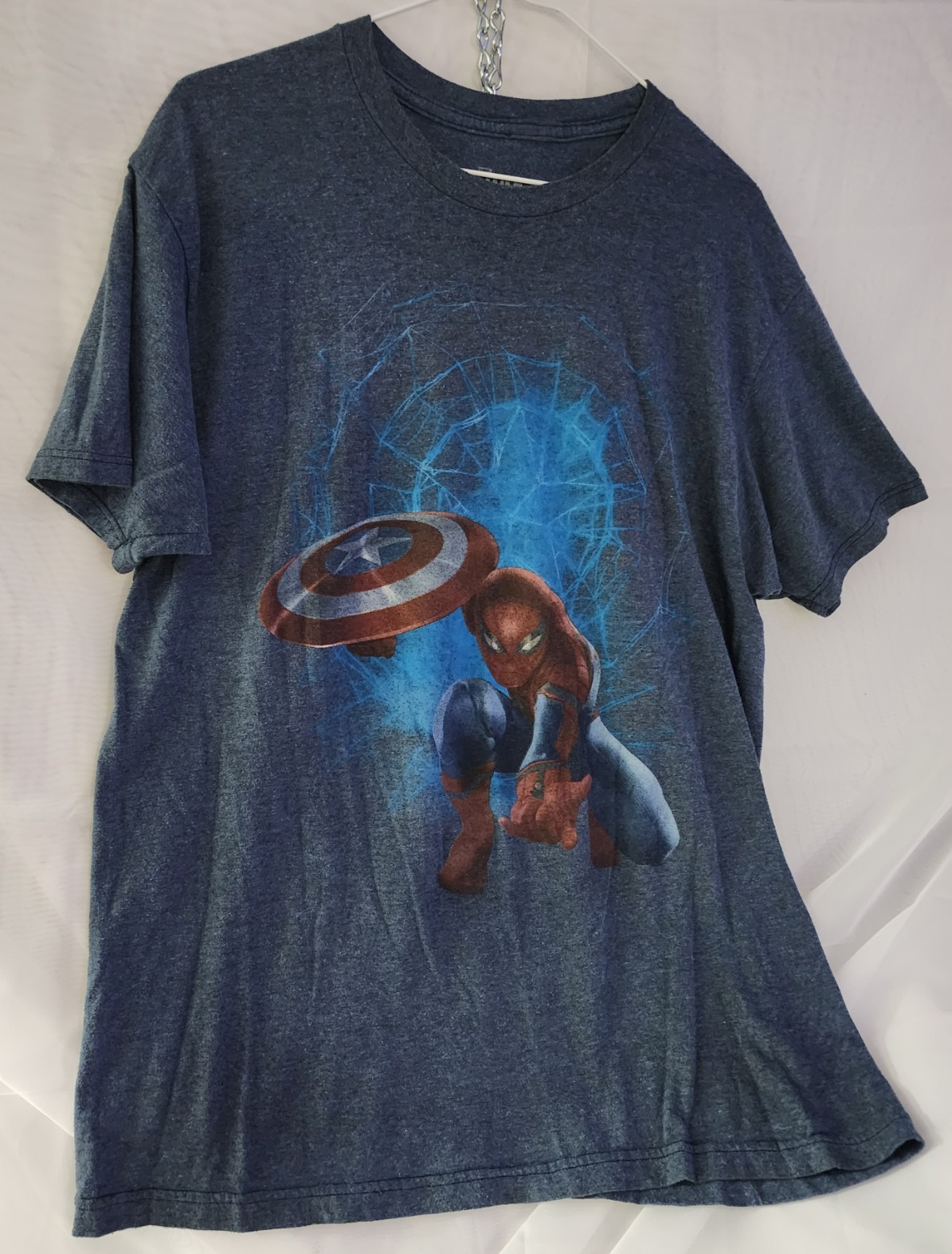 Marvel Captain America Civil War Men’s Blue Graphic Crew Neck T-Shirt LG 42/44