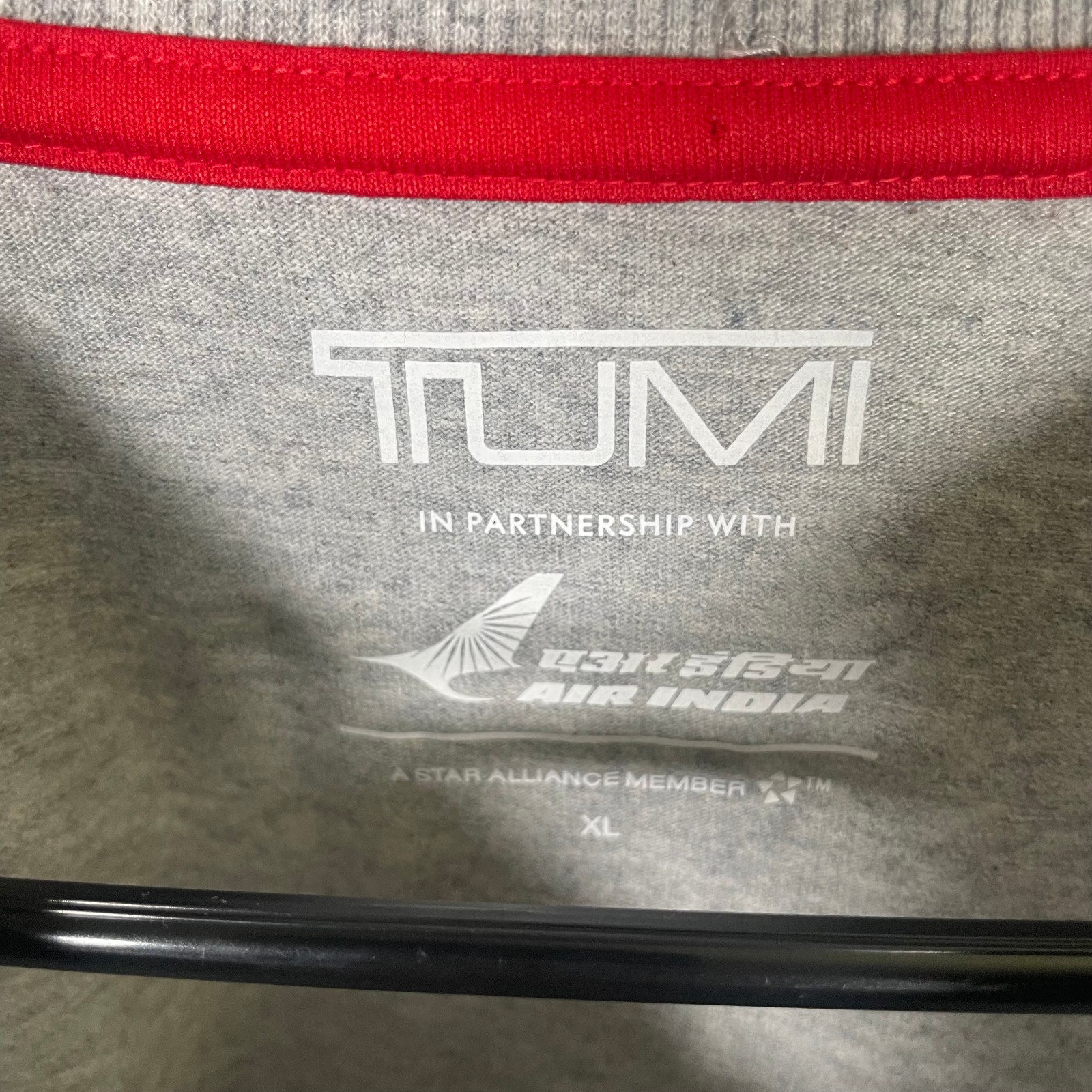 TUMI Long Sleeve T Shirt Mens Size XL Crewneck Air India Gray Travel