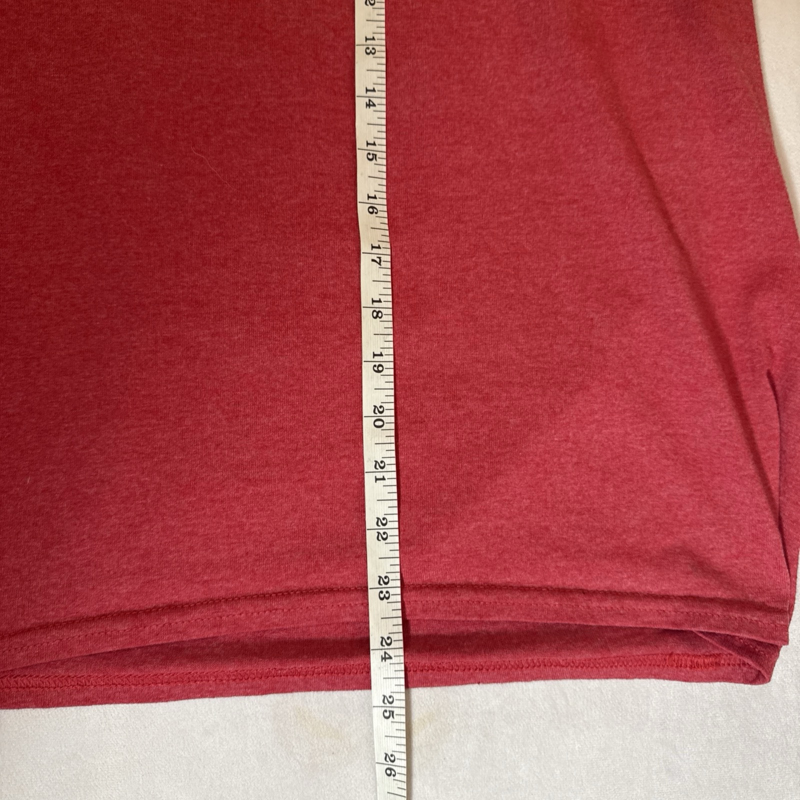 Riot Society Holiday Bear crewneck t-shirt Men’s Small Red 100% Cotton