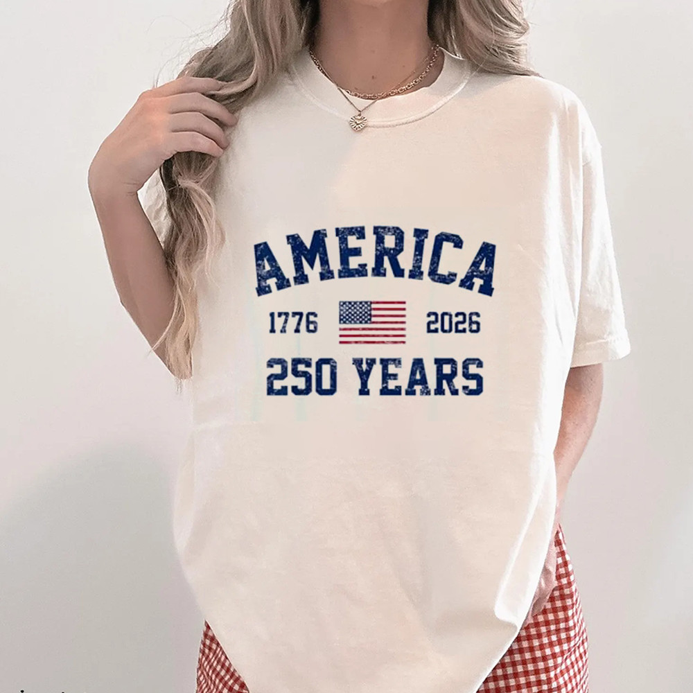 Patriotic 250 Years 1776 2026 4th July 250th Anniversary USA T-Shirt S-2XL