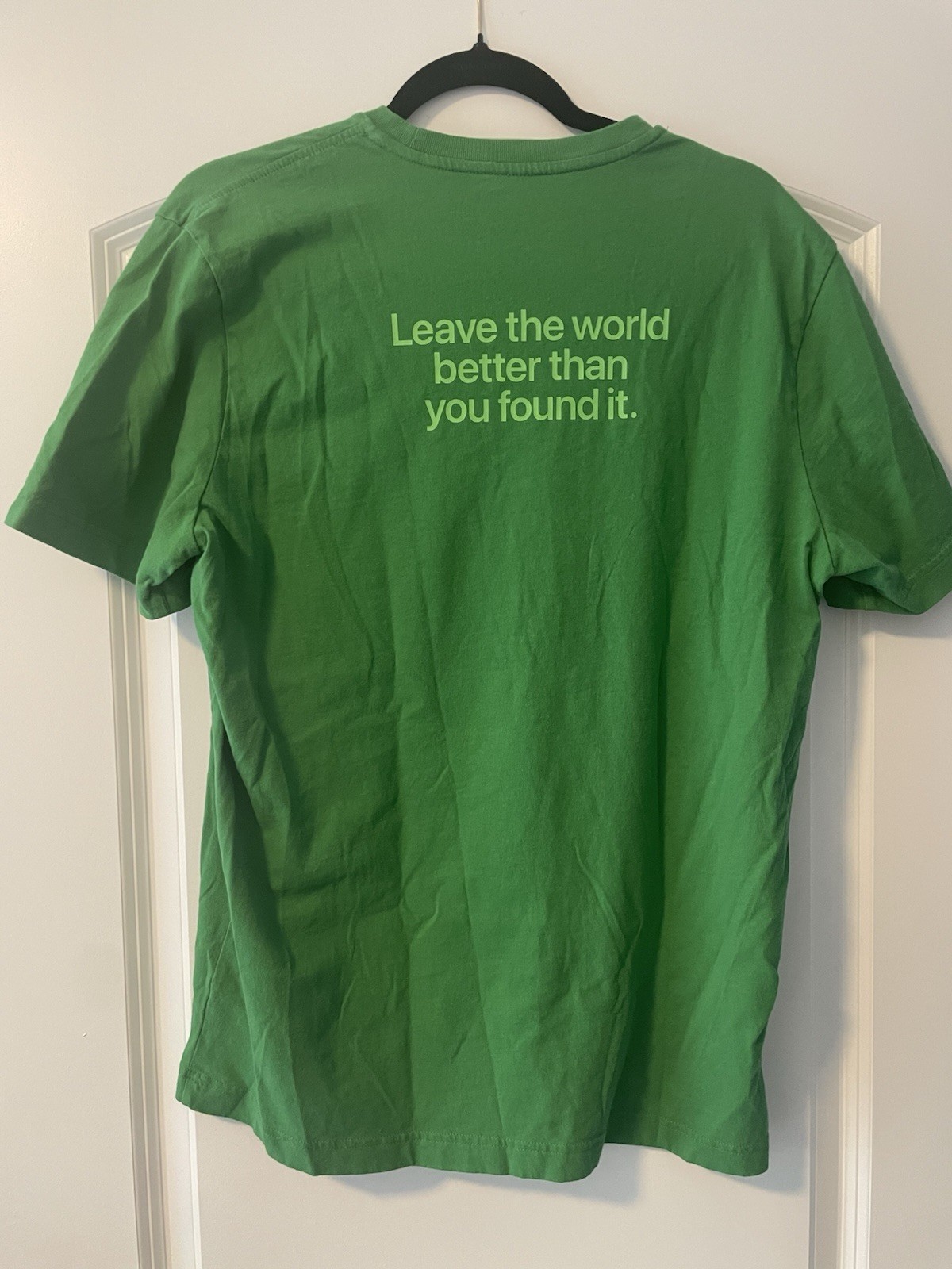 Apple Earth Day Green Employee T-Shirt (Medium)