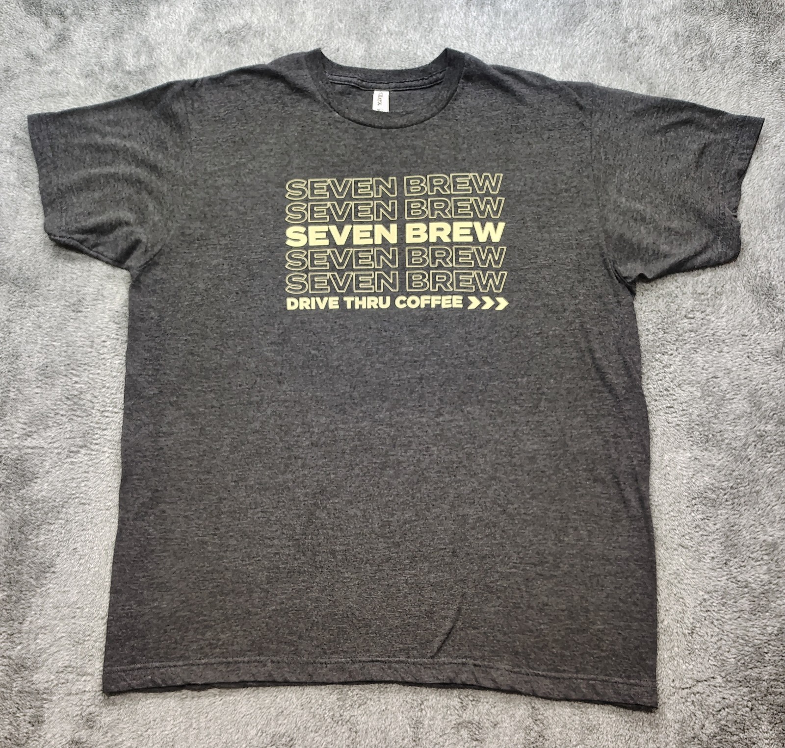 7 Brew Drive Thru Coffee Adult T-Shirt Size L Gray SEVEN BREW Ride & Grind NWOT