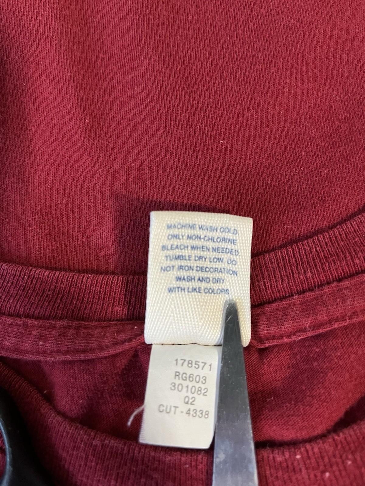 Y2K Old Navy Red Logo Graphic Print Men’s Crew Neck Short Sleeve T-Shirt XL
