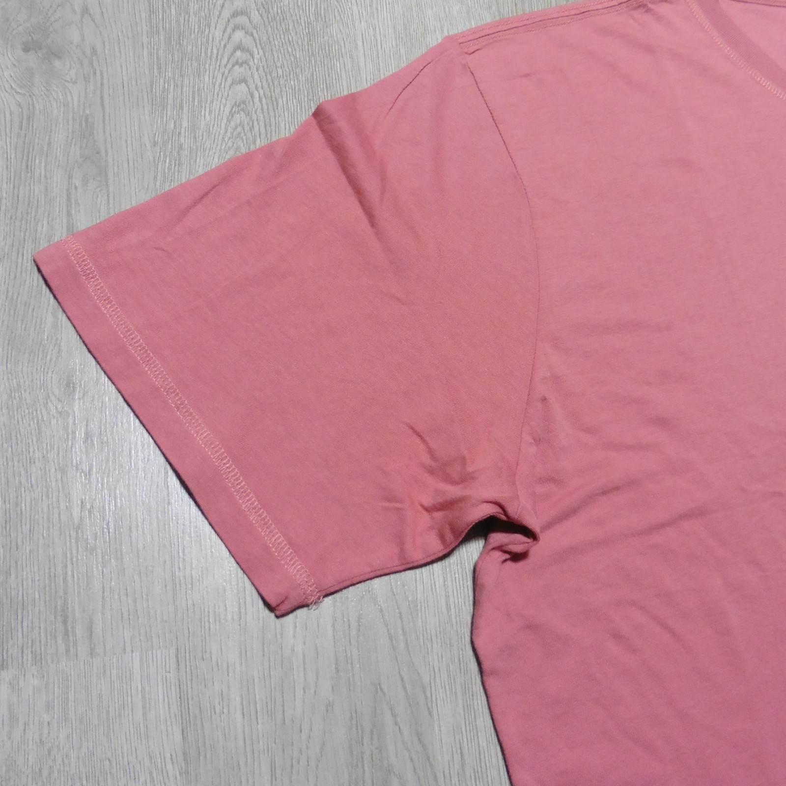 JOHNNIE-O Mens 2XL XXL T SHIRT AMERICAN DREAM BANDANA RED PINK DALE 2.0 GOLF USA