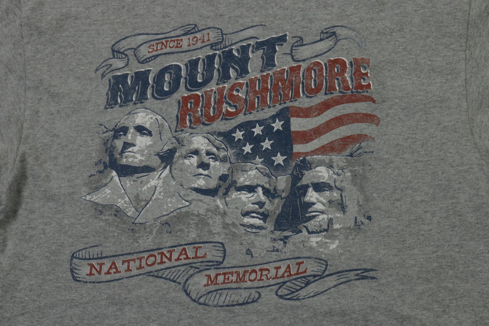 Delta Shirt Mens L Gray Mount Rushmore National Memorial Flag USA Graphic Tee