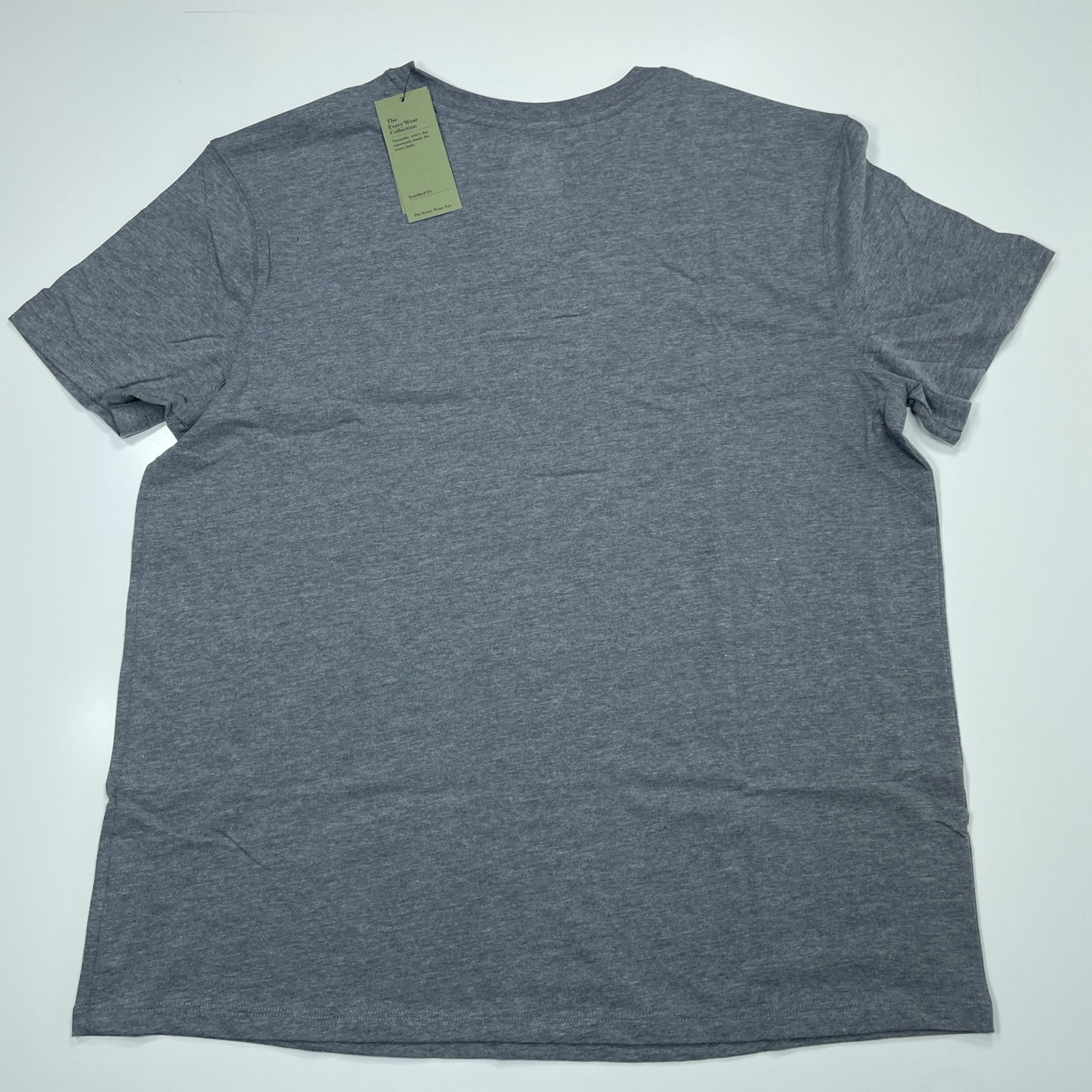 NWT Goodfellow & Co Men’s V-Neck T-shirt Size XL Gray Short Sleeve Standard Fit